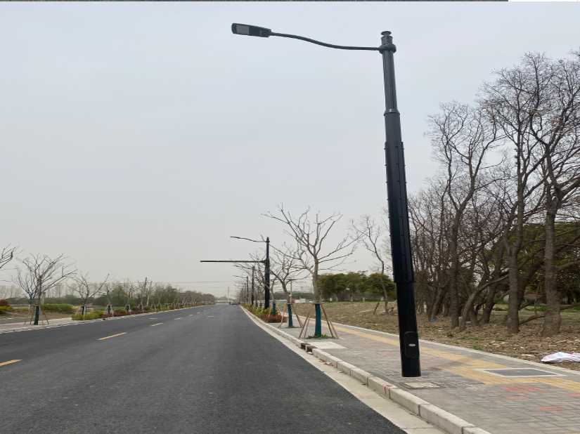 三门峡市上海综合杆 太阳能路灯工程